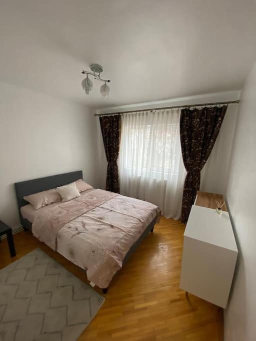 The Urban Hub 1 Apartment Iasi Ngoại thất bức ảnh
